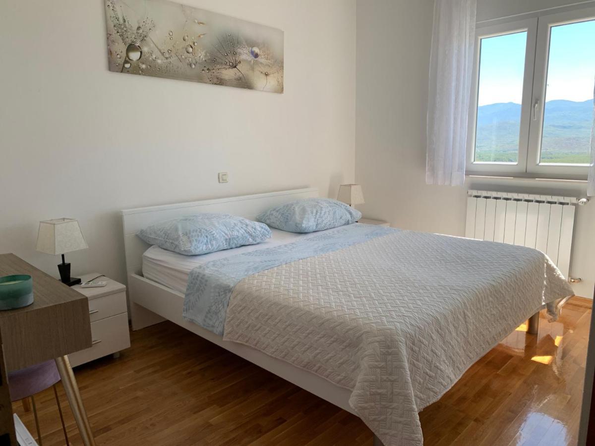 Villa Duje Trilj Bagian luar foto