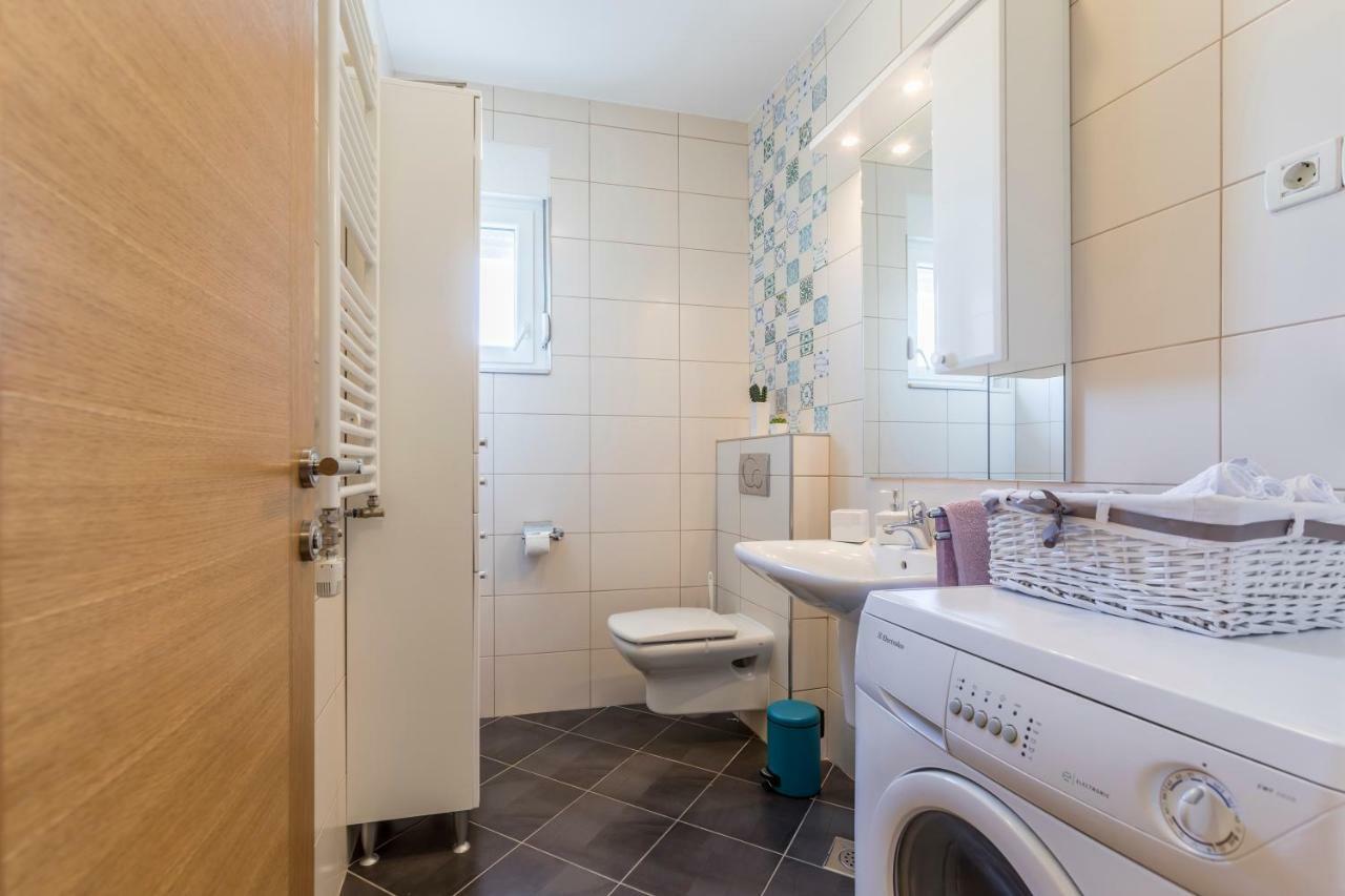 Villa Duje Trilj Bagian luar foto