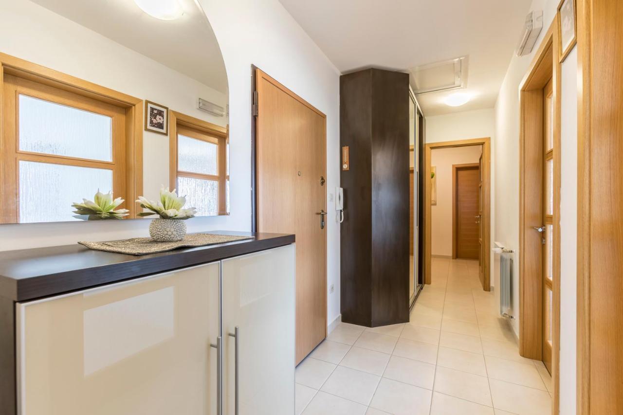 Villa Duje Trilj Bagian luar foto